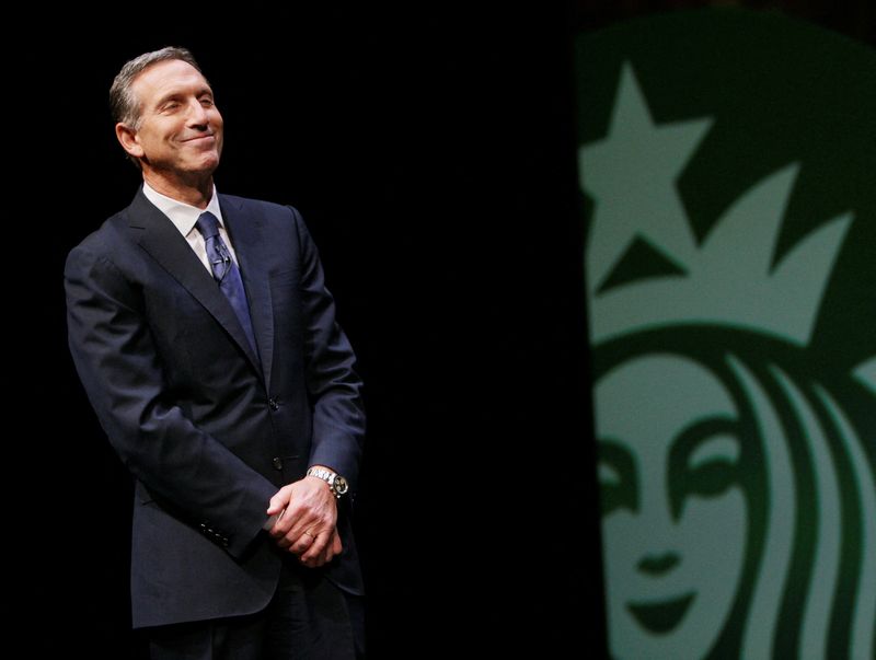 &copy; Reuters. FILE PHOTO: Starbucks Chairman and CEO Howard Schultz looks on during its Annual Meeting of Shareholders in Seattle, Washington March 21, 2012. REUTERS/Robert Sorbo/File Photo