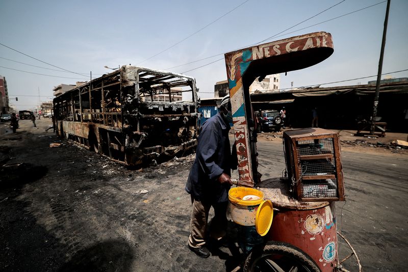 Sénégal: Commerces et banques ferment avant de nouvelles manifestations