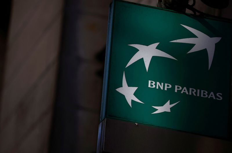 &copy; Reuters. FILE PHOTO: The logo of BNP Paribas bank is pictured on an office building in Nantes, France, March 16, 2023. REUTERS/Stephane Mahe