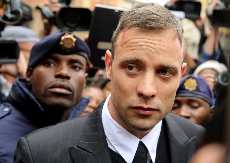 &copy; Reuters. FILE PHOTO: Olympic and Paralympic track star Oscar Pistorius leaves court after appearing for the 2013 killing of his girlfriend Reeva Steenkamp in the North Gauteng High Court in Pretoria, South Africa, June 14, 2016. REUTERS/Siphiwe Sibeko/Files