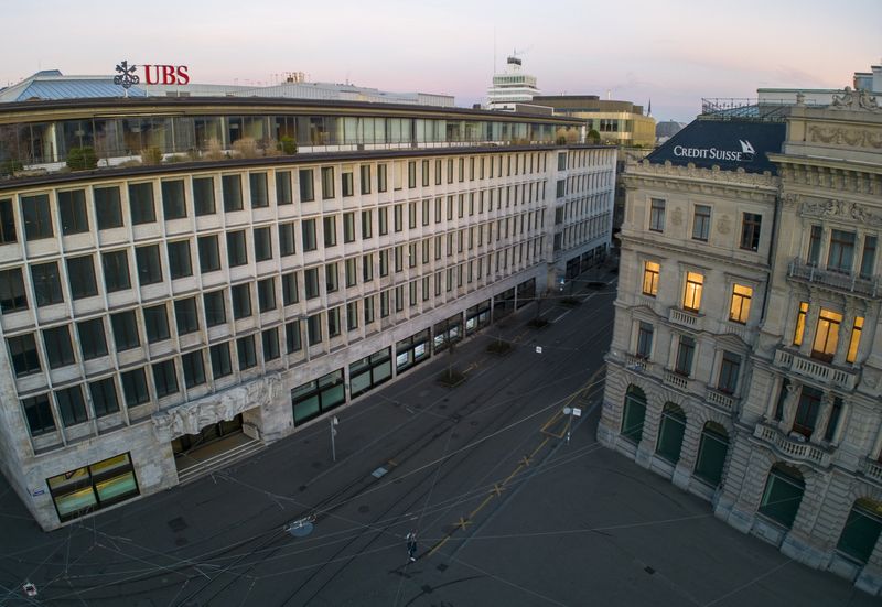 &copy; Reuters. FILE PHOTO: Buildings of Swiss banks UBS and Credit Suisse are seen at Paradeplatz in Zurich, Switzerland March 21, 2023. REUTERS/Denis Balibouse