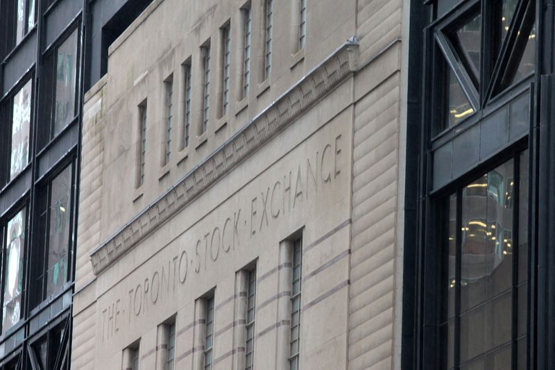&copy; Reuters. FILE PHOTO: The Art Deco facade of the original Toronto Stock Exchange building is seen on Bay Street in Toronto, Ontario, Canada January 23, 2019.   REUTERS/Chris Helgren
