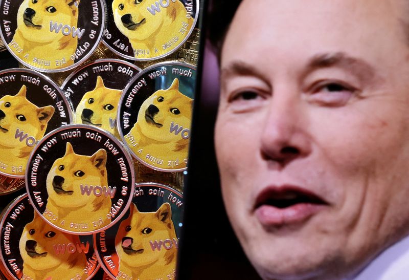 © Reuters. FILE PHOTO: A photo of Elon Musk is displayed on a smartphone placed on representations of cryptocurrency Dogecoin in this illustration taken June 16, 2022. REUTERS/Dado Ruvic/Illustration/