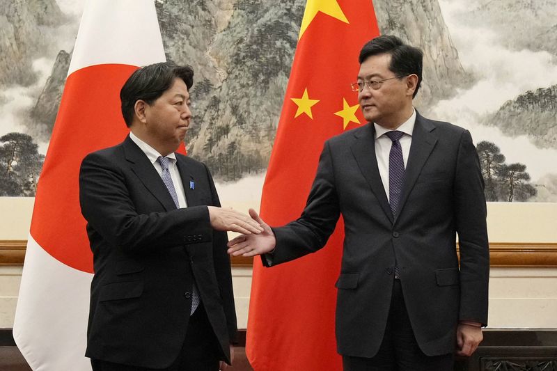 © Reuters. Japan's foreign minister Yoshimasa Hayashi meets Chinese Foreign Minister Qin Gang during their meeting at the Diaoyutai State Guesthouse in Beijing, China in this photo taken by Kyodo on April 2, 2023. Mandatory credit Kyodo/via REUTERS 