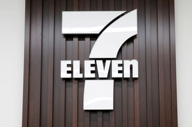 &copy; Reuters. FILE PHOTO: The logo of 7-Eleven is seen at a 7-Eleven convenience store in Tokyo, Japan December 6, 2017. REUTERS/Toru Hanai/File Photo/File Photo