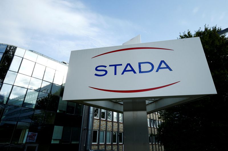 &copy; Reuters. FILE PHOTO: The logo of Stada Arzneimittel AG is pictured at their headquarters in Bad Vilbel near Frankfurt, Germany, August 24, 2017.  REUTERS/Ralph Orlowski