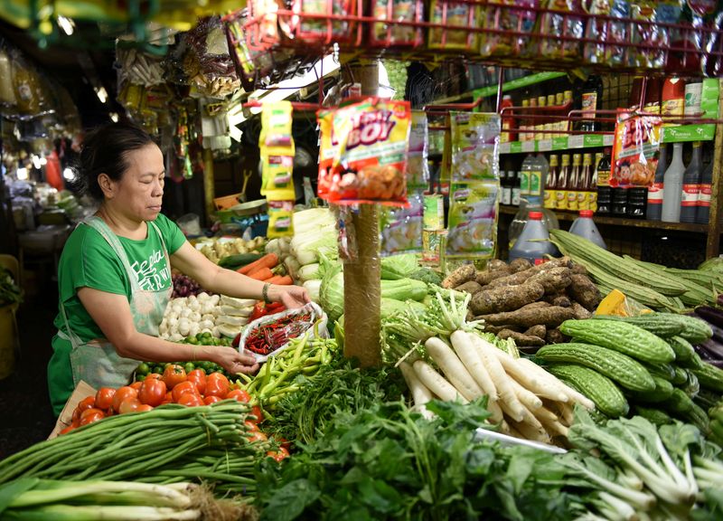 Philippine annual inflation eases to 7.6% in March