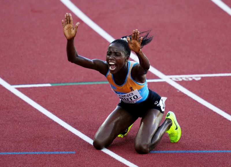 &copy; Reuters. ＡＩＵは７日、２０２２年の世界選手権で女子３０００メートル障害を制したノラ・ジェルト（写真）にドーピング違反があったとして暫定的な資格停止処分を科したことを発表した。米オ