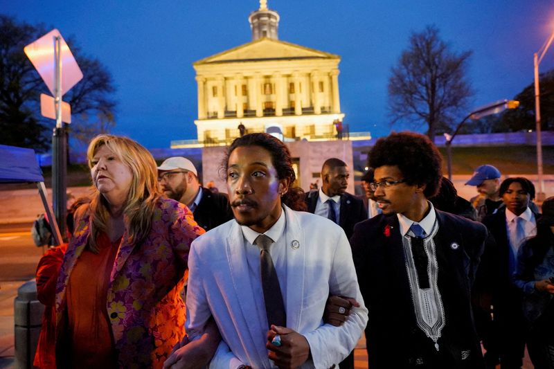 &copy; Reuters. FILE PHOTO: Rep. Justin Pearson, Rep. Justin Jones, and Rep. Gloria Johnson leave the Tennessee State Capitol after a vote at the Tennessee House of Representatives to expel two Democratic members for their roles in a gun control demonstration at the stat