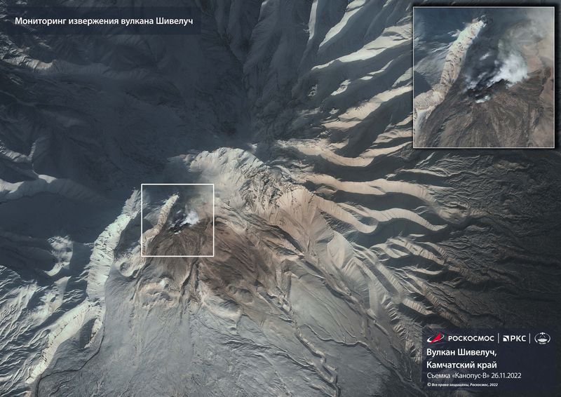 &copy; Reuters. FILE PHOTO: A satellite image shows the Shiveluch volcano on the Russia's Kamchatka peninsula, November 26, 2022. Roscosmos/Handout via REUTERS  