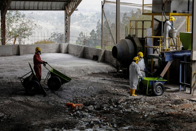 © Reuters. Canteiro de obras no Equador
10/02/2023
REUTERS/Karen Toro