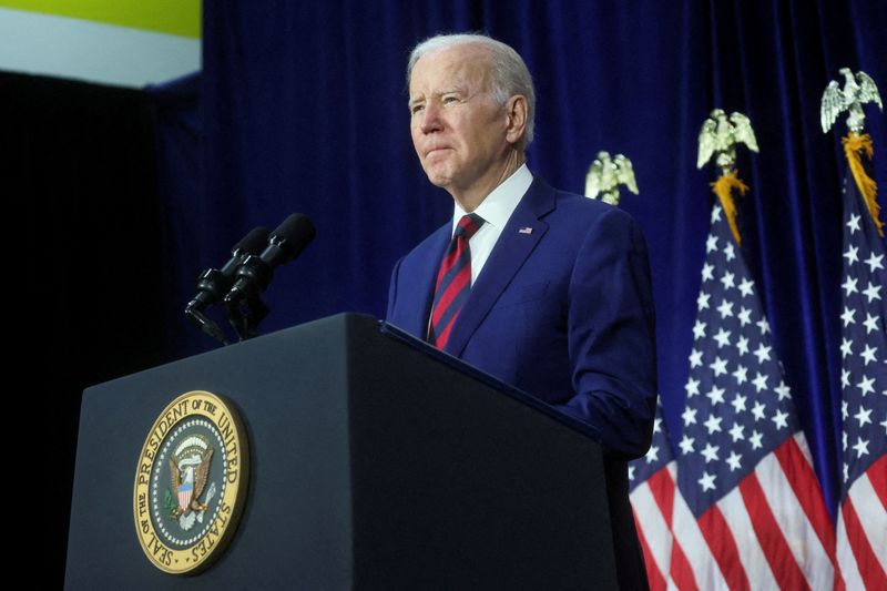 © Reuters. FILE PHOTO: U.S. President Joe Biden speaks about the Monterey Park shooting and his efforts to reduce gun violence at The Boys & Girls Club of West San Gabriel Valley in Monterey Park, California, U.S., March 14, 2023. REUTERS/Leah Millis/File Photo