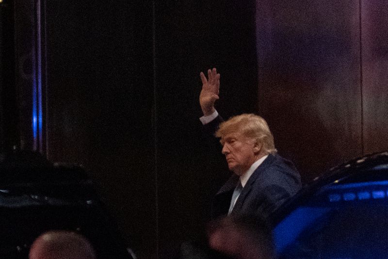 &copy; Reuters. Former U.S. President Donald Trump arrives at Trump Tower in New York City, U.S April 12, 2023. REUTERS/David 'Dee' Delgado
