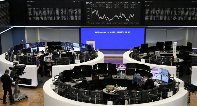 &copy; Reuters. FILE PHOTO: The German share price index DAX graph is pictured at the stock exchange in Frankfurt, Germany, April 13, 2023.    REUTERS/Staff