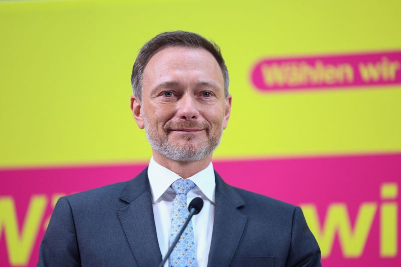 &copy; Reuters. FILE PHOTO: Free Democratic Party (FDP) leader and German Finance Minister Christian Lindner attends a news conference after the rerun of the regional elections in Berlin, Germany, February 13, 2023. REUTERS/Lisi Niesner