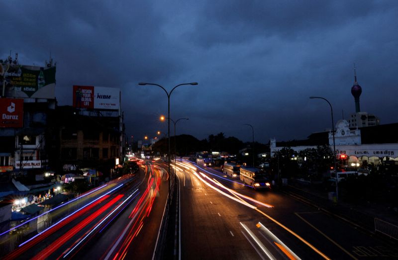 &copy; Reuters. FILE PHOTO: A general view of Sri Lanka's main business city as Sri Lankan President Ranil Wickremesinghe announced 2023 budget amid the country's economic crisis, in Colombo, Sri Lanka, November 14, 2022. REUTERS/ Dinuka Liyanawatte