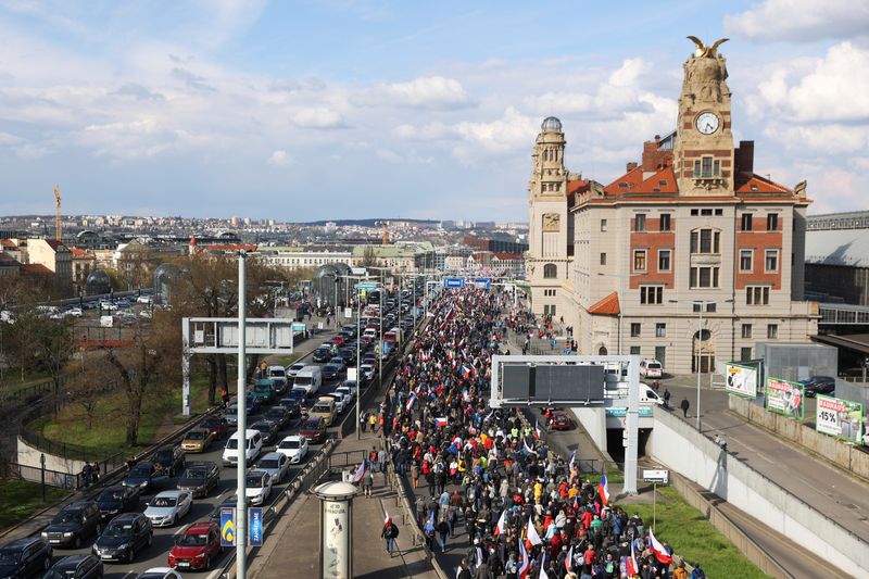&copy; Reuters. Demonstrators take part in an anti-government protest rally in Prague, Czech Republic, April 16, 2023. REUTERS/Eva Korinkova