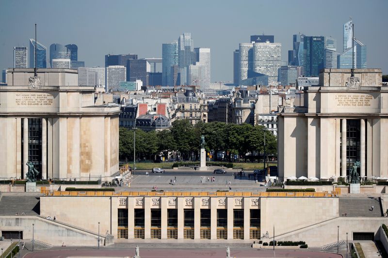 &copy; Reuters. The skyline of La Defense business district is seen behind the Trocadero square during a warm and sunny day in Paris, France, June 25, 2020.   REUTERS/Charles Platiau/File Photo