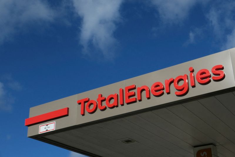 &copy; Reuters. FILE PHOTO: The logo of French energy group TotalEnergies is seen at a petrol station in Bugnicourt, France, October 8, 2022. REUTERS/Pascal Rossignol