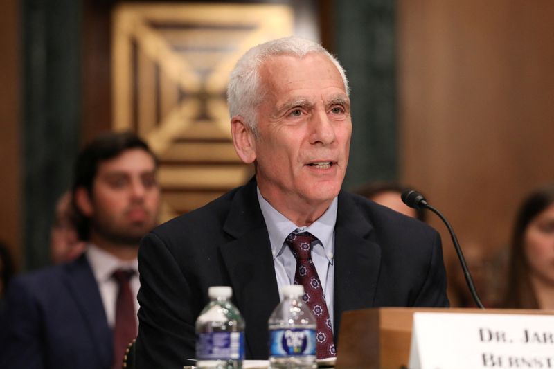 © Reuters. Dr. Jared Bernstein testifies on his nomination to be Chairman of the Council of Economic Advisers during a Senate Banking, Housing and Urban Affairs Committee hearing on Capitol Hill in Washington, U.S., April 18, 2023. REUTERS/Amanda Andrade-Rhoades