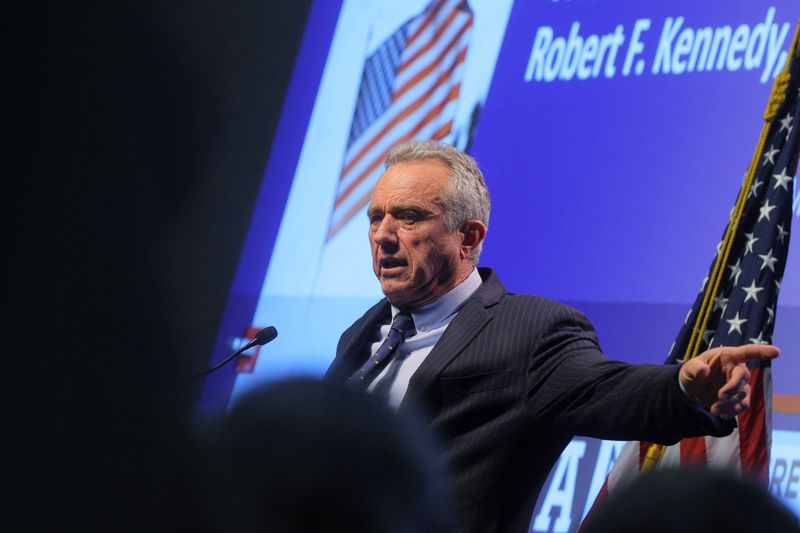 &copy; Reuters. FILE PHOTO:  Robert F. Kennedy Jr. speaks at the NH Institute of Politics at St. Anselm College in Manchester, New Hampshire, U.S., March 3, 2023.     REUTERS/Brian Snyder