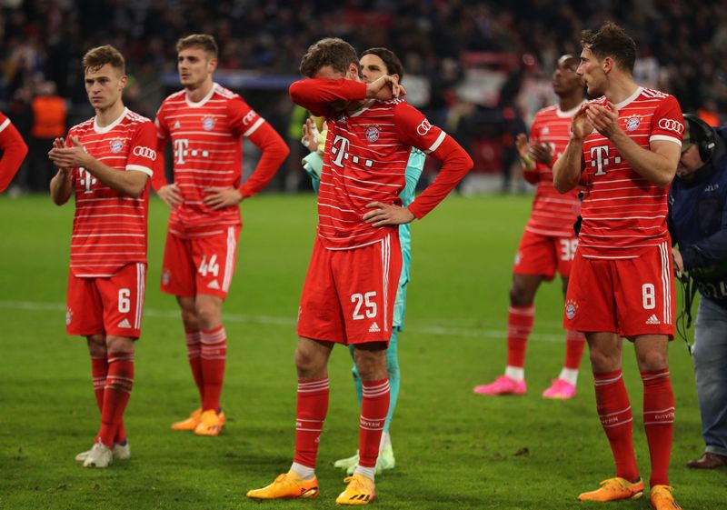 &copy; Reuters. Jogadores do Bayern mostram desânimo após eliminação para o  Manchester City
19/04/2023
REUTERS/Leonhard Simon