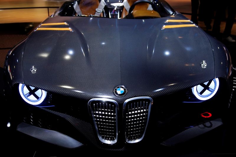 &copy; Reuters. FILE PHOTO: A BMW 328 Hommage Concept vehicle is seen at its booth during a media day for the Auto Shanghai show in Shanghai, China April 19, 2021. REUTERS/Aly Song