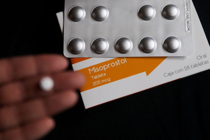 &copy; Reuters. FILE PHOTO: A box of Misoprostol, used to terminate early pregnancies, is pictured in this illustration taken June 20, 2022. REUTERS/Edgard Garrido/Illustration/File Photo