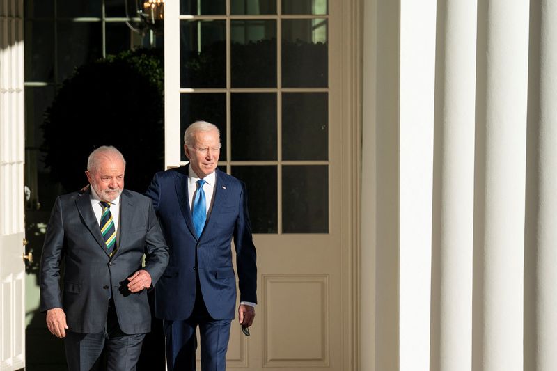 &copy; Reuters. Biden e Lula durante visita do brasileiro à Casa Branca em fevereiro
10/02/2023
 Sarah Silbiger/Pool via REUTERS