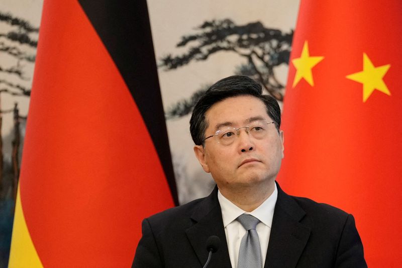 &copy; Reuters. FILE PHOTO: Chinese Foreign Minister Qin Gang attends a joint press conference with German Foreign Minister Annalena Baerbock (not pictured) at the Diaoyutai State Guesthouse in Beijing, China, April 14, 2023. Suo Takekuma/Pool via REUTERS/File Photo