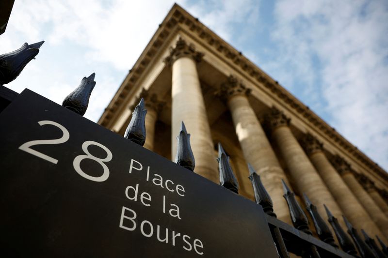 &copy; Reuters. Une vue montre le Palais Brongniart, ancienne Bourse de Paris, situé Place de la Bourse à Paris, en France. /Photo prise le 24 février 2023/REUTERS/Sarah Meyssonnier