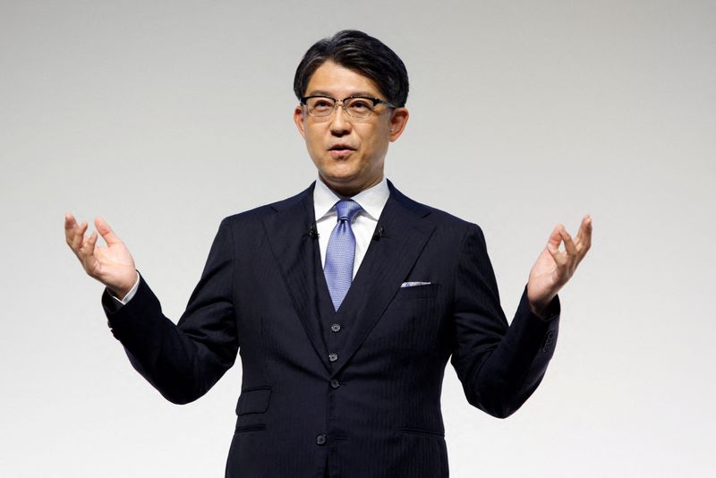 &copy; Reuters. FILE PHOTO: Toyota Motor Corporation’s new CEO Koji Sato talks during a press conference in Tokyo, Japan, April 7, 2023. REUTERS/Androniki Christodoulou