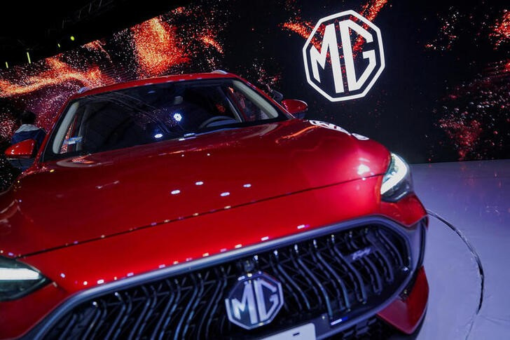 &copy; Reuters. El SUV HS de MG Motor se muestra durante un evento de lanzamiento en la Ciudad de México, México, el 20 de abril de 2023. REUTERS/Toya Sarno Jordan