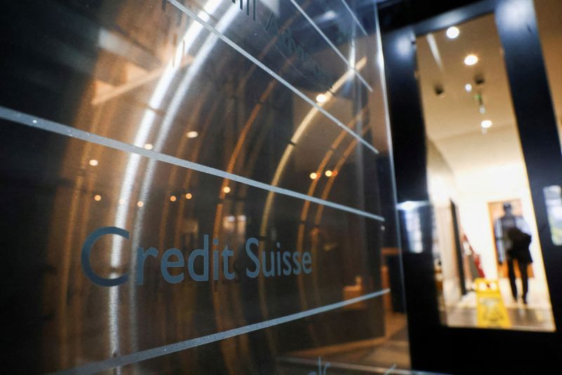© Reuters. FILE PHOTO: A view of an entrance of a Credit Suisse U.K. Limited in London, Britain March 20, 2023. REUTERS/Henry Nicholls/File Photo