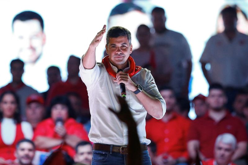 &copy; Reuters. FILE PHOTO: Paraguayan presidential candidate Santiago Pena from ruling Colorado Party, attends his campaign rally, in Asuncion, Paraguay April 18, 2023. REUTERS/Cesar Olmedo