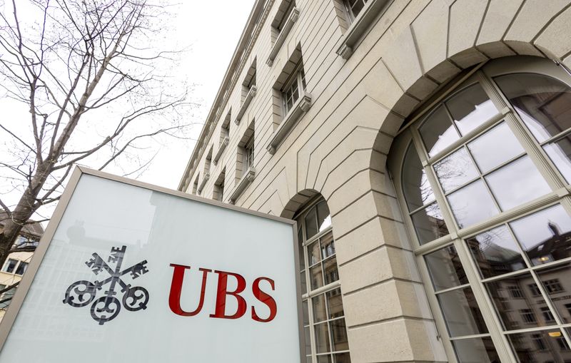 &copy; Reuters. FOTO DE ARCHIVO: El logotipo de UBS en Zúrich, Suiza, el 29 de marzo de 2023. REUTERS/Denis Balibouse