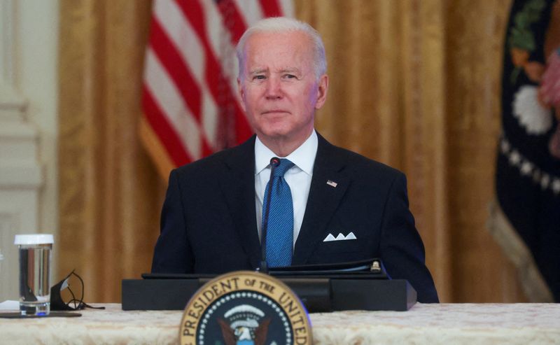 &copy; Reuters. FILE PHOTO: U.S. President Joe Biden listens to a question from Fox News reporter Peter Doocy after having a meeting with his Competition Council to speak about inflation and lowering prices for families in the East Room of the White House, in Washington,