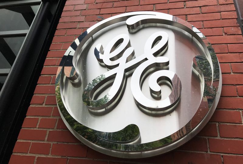 &copy; Reuters. FILE PHOTO: The General Electric Co. logo is seen on the company's corporate headquarters building in Boston, Massachusetts, U.S. July 23, 2019.  Picture taken July 23, 2019. REUTERS/Alwyn Scott