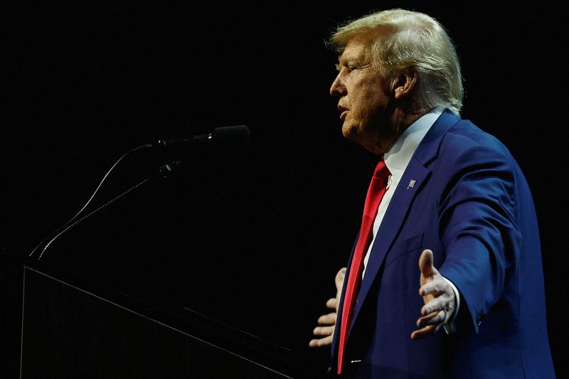 &copy; Reuters. Ex-presidente dos EUA Donald Trump discursa durante evento em Indianápolis, EUA
14/04/2023
REUTERS/Evelyn Hockstein