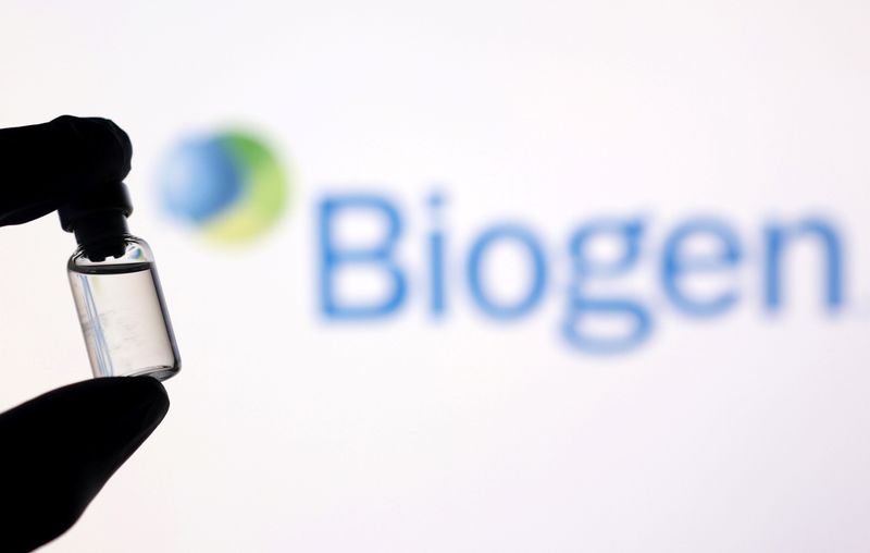 &copy; Reuters. FILE PHOTO: A vial is seen in front of displayed Biogen logo in this illustration taken, December 1, 2021. REUTERS/Dado Ruvic/Illustration