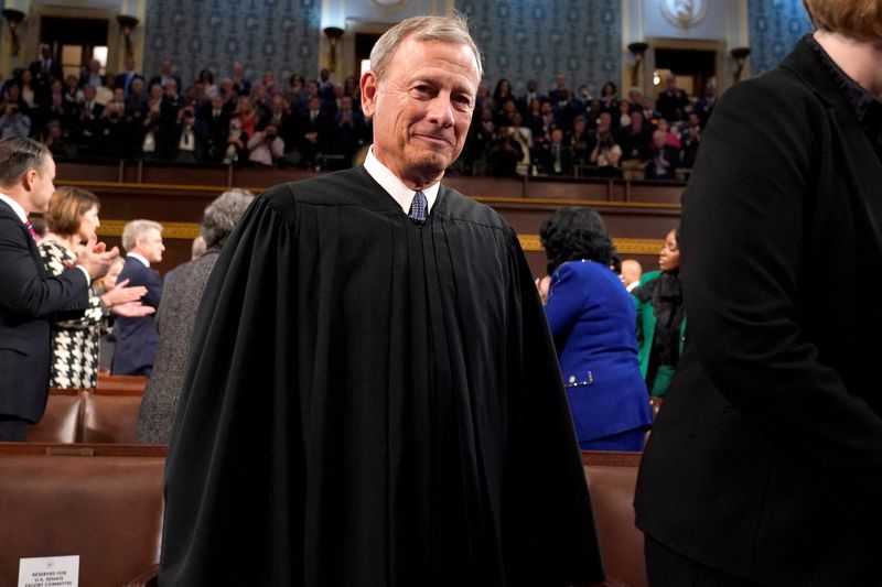 &copy; Reuters. FILE PHOTO: Chief Justice of the United States John Roberts arrives before President Joe Biden delivers the State of the Union address to a joint session of Congress at the Capitol, Tuesday, February 7, 2023, in Washington. Jacquelyn Martin/Pool via REUTE