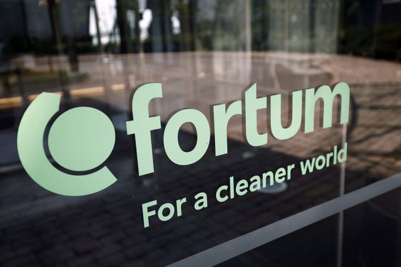 &copy; Reuters. FILE PHOTO: The logo of the energy company Fortum headquarters a subsidiary of Uniper is pictured in Espoo, Finland July 22, 2022. Roni Rekomaa/Lehtikuva/via REUTERS 