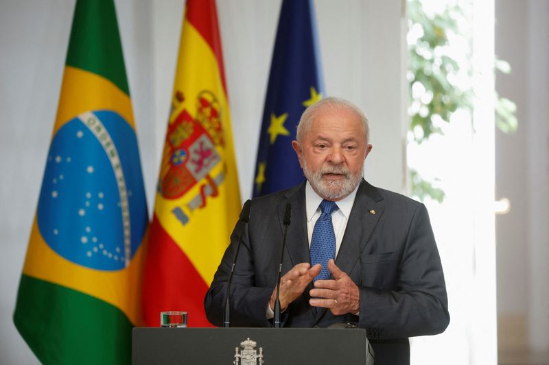 &copy; Reuters. Presidente Luiz Inácio Lula da Silva durante entrevista coletiva no Palácio Moncloa, em Madri
26/04/2023 REUTERS/Juan Medina