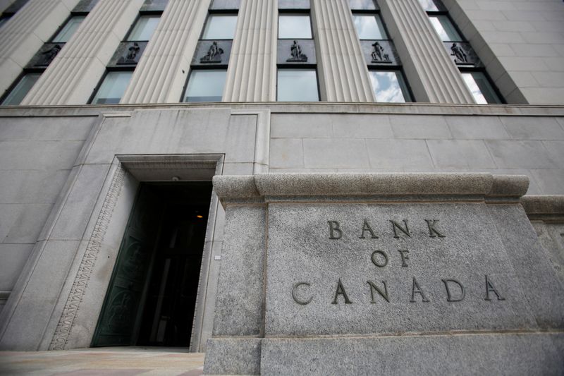 &copy; Reuters. FILE PHOTO: A sign is pictured outside the Bank of Canada building in Ottawa, Ontario, Canada, May 23, 2017. REUTERS/Chris Wattie