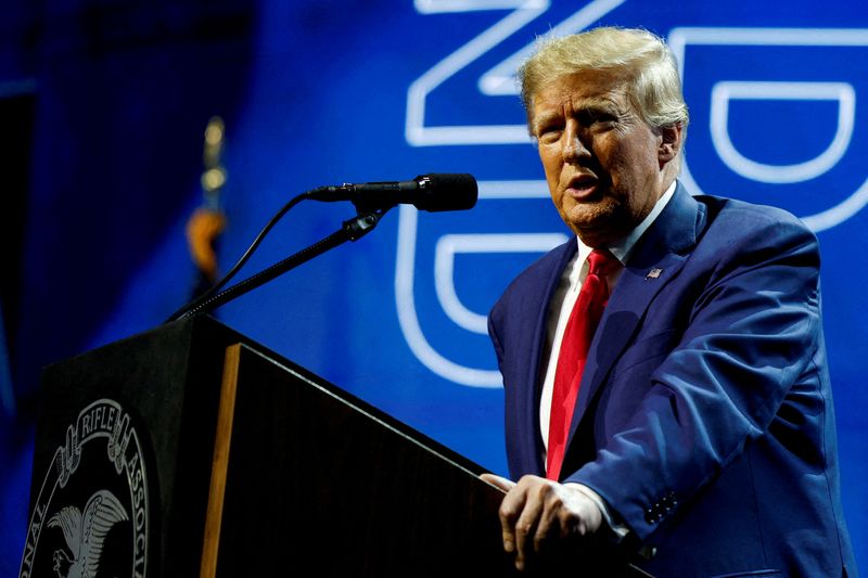 &copy; Reuters. FILE PHOTO: Former U.S. President Donald Trump speaks at the National Rifle Association (NRA) annual convention in Indianapolis, Indiana, U.S., April 14, 2023. REUTERS/Evelyn Hockstein/File Photo