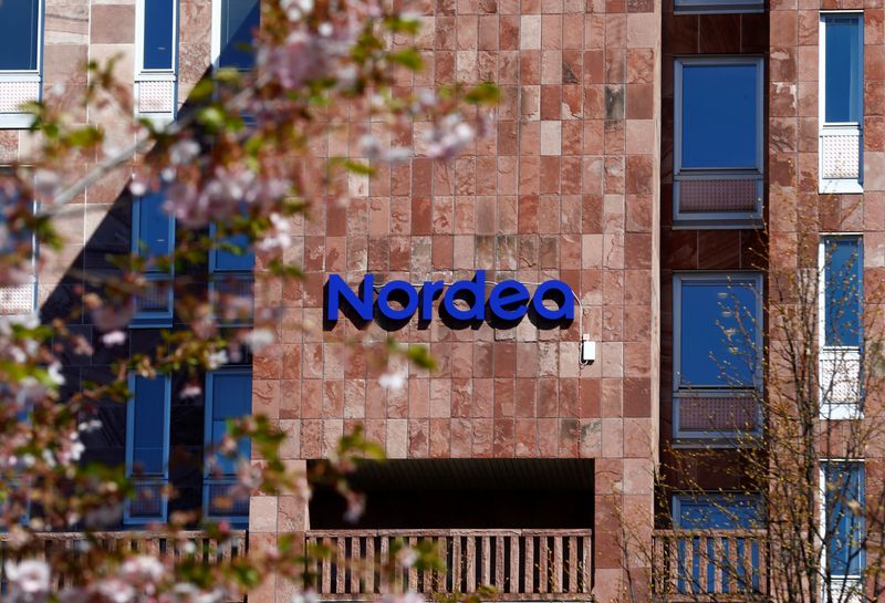 &copy; Reuters. FILE PHOTO: The Nordea bank logo is seen at the bank's headquarters in Stockholm, Sweden, May 7, 2017. REUTERS/Ints Kalnins/File Photo