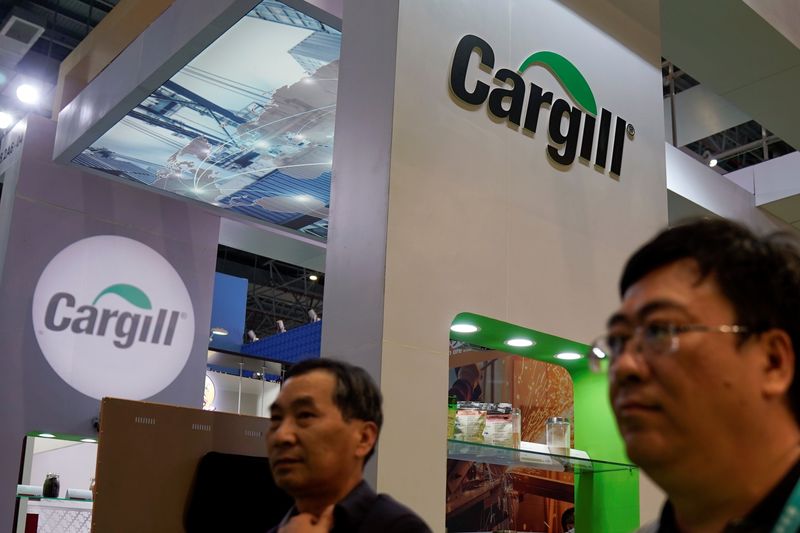 &copy; Reuters. FOTO DE ARCHIVO: Un logotipo de Cargill se ve durante la Exposición Internacional de Importación de China (CIIE), en el Centro Nacional de Exposiciones y Convenciones en Shanghái, China. 5 de noviembre, 2018. REUTERS/Aly Song