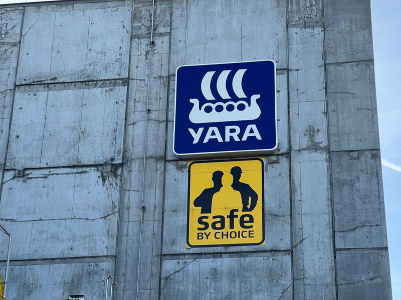&copy; Reuters. FILE PHOTO: A view of the buildings at Yara plant showing Yara logo and yellow sign in Porsgunn, Norway February 13, 2023. REUTERS/Victoria Klesty