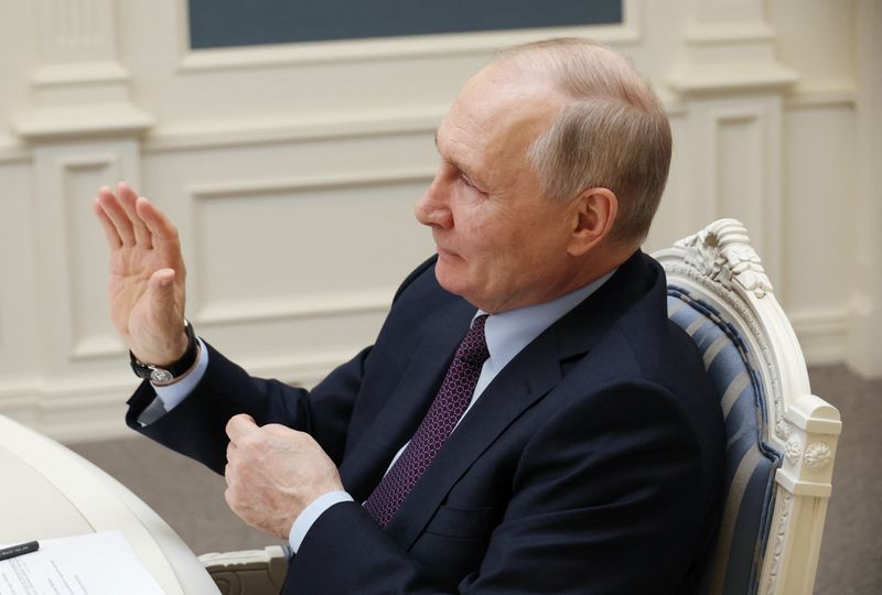 &copy; Reuters. الرئيس الروسي فلاديمير بوتين في العاصمة الروسية موسكو يوم الخميس. صورة حصلت عليها رويترز من وكالة سبوتنيك للأنباء.