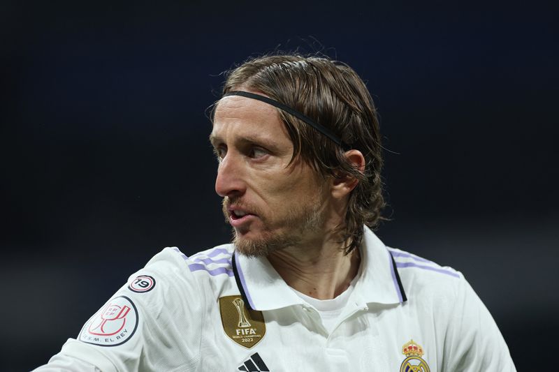 &copy; Reuters. Luka Modric durante partida do Real Madrid contra o Barcelona pela Copa do Rei
02/03/2023 REUTERS/Isabel Infantes